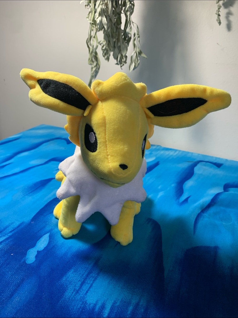 Yellow Jolteon Plush with White Collar 2009
